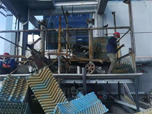 開式冷卻塔與閉式冷卻塔的性能比較