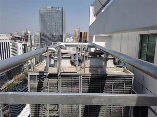 工業(yè)冷卻塔中的水溫越來越高怎么辦(冷卻塔出水溫度高怎么辦)