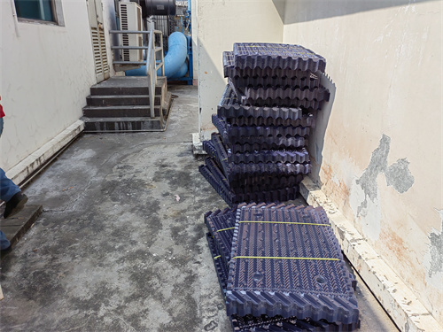 方形冷卻塔無(wú)填料改造的解決方法