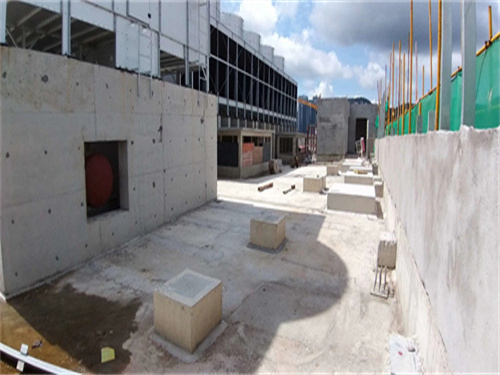 工業(yè)冷卻塔減少漂水損失的措施(夏天冷卻塔漂水率多