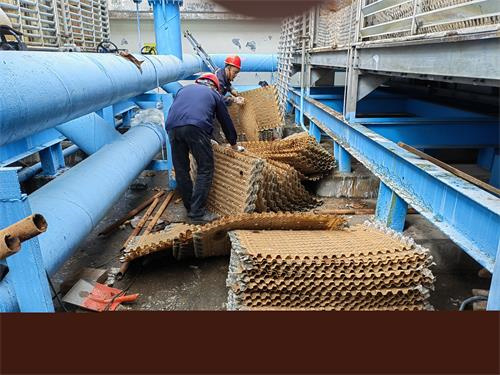 方形冷卻塔如何進(jìn)行日常清理工作？
