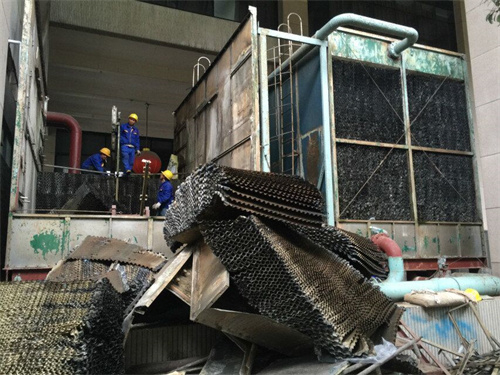 工業冷卻塔減少漂水損失的措施(夏天冷卻塔漂水率多少合適)